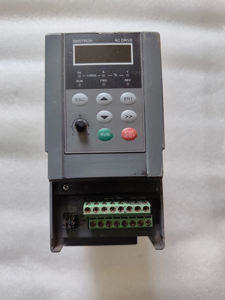 CROMPTON EMOTRON VSB48-004-20CNB VS AC DRIVE